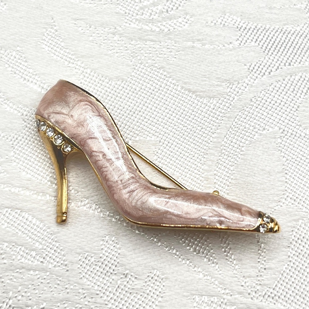 Vintage Mauve Dusty Pink Enamel Swirl Rhinestone High Heel Shoe Gold Tone Brooch